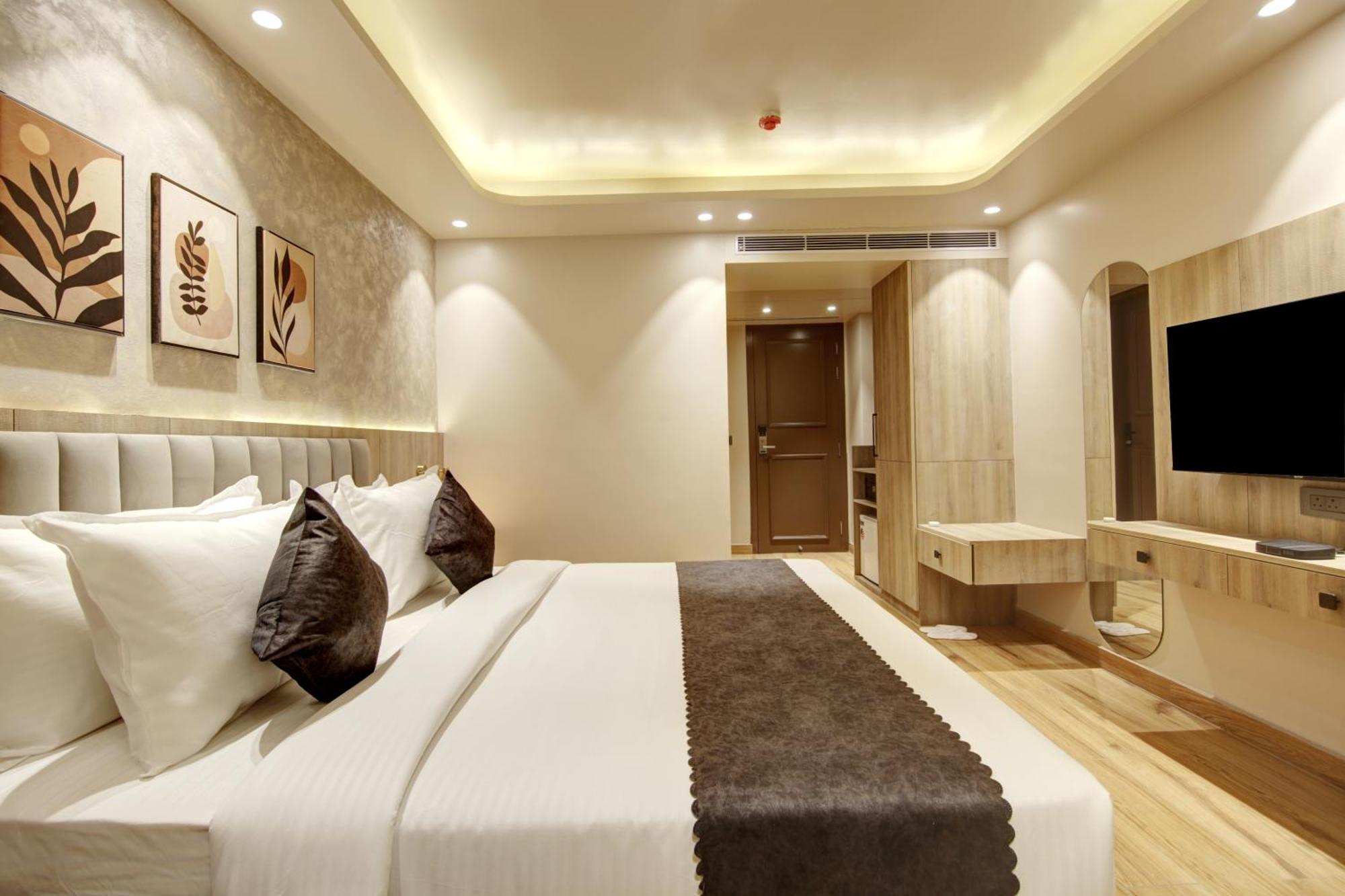 Saltstayz Premier - Near Golf Course Road & Sector 57 Гургаон Екстериор снимка