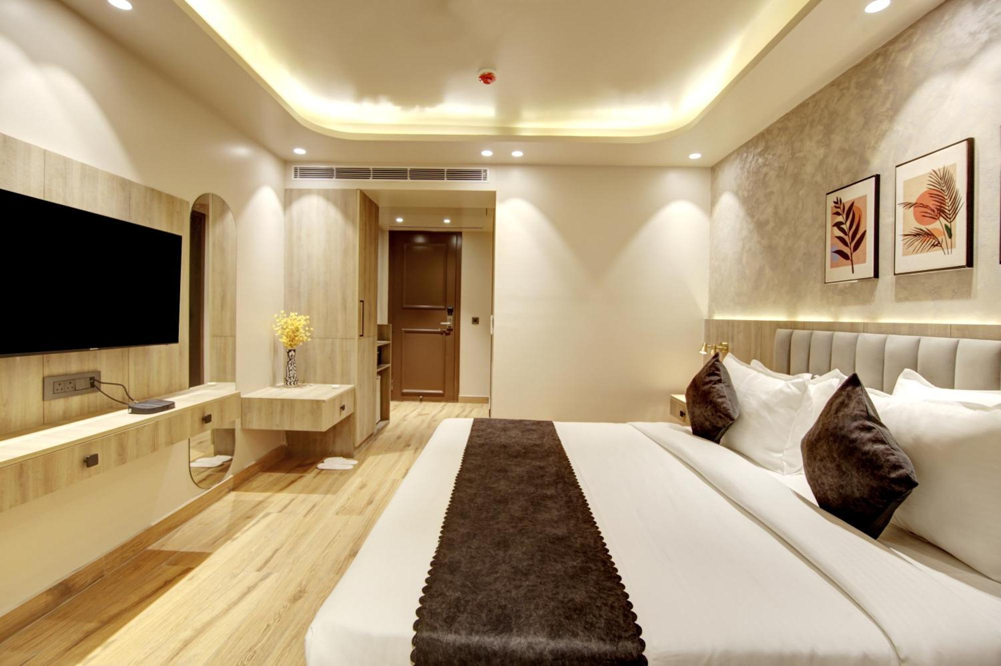 Saltstayz Premier - Near Golf Course Road & Sector 57 Гургаон Екстериор снимка