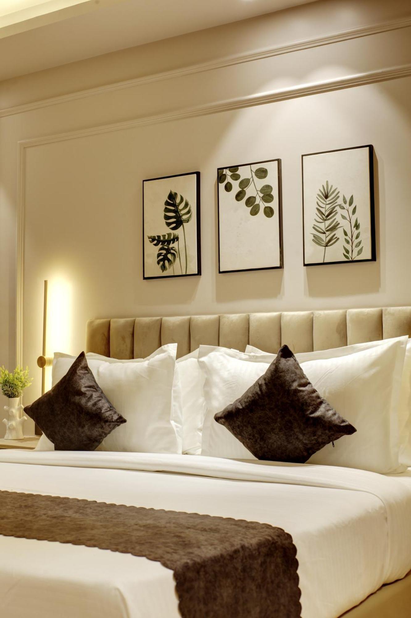 Saltstayz Premier - Near Golf Course Road & Sector 57 Гургаон Екстериор снимка